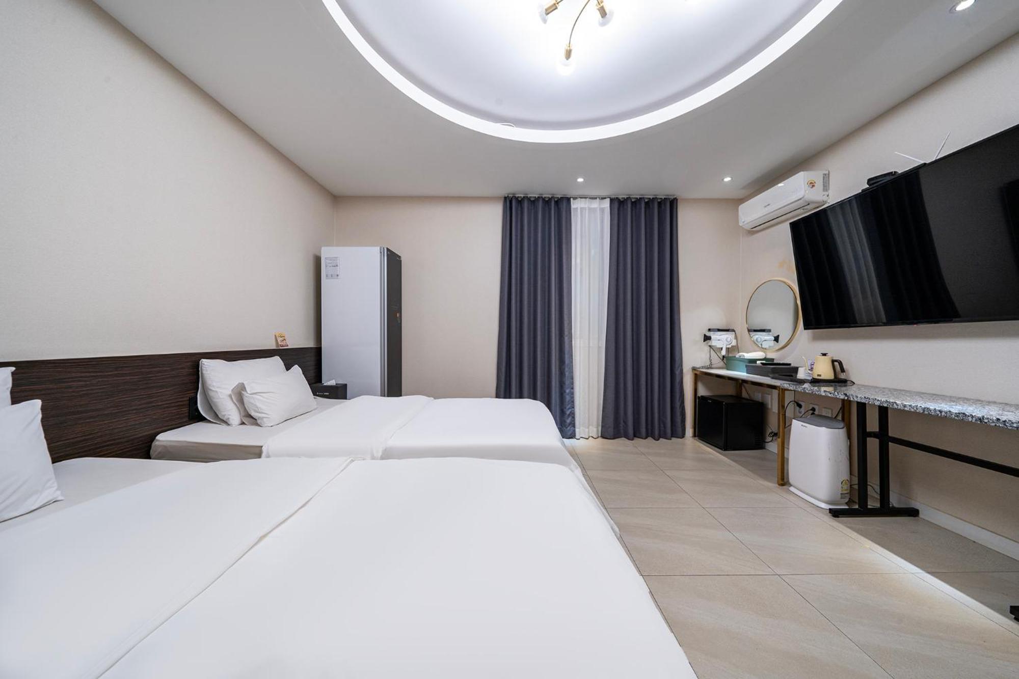 Knox Hotel Cheonan Exterior foto